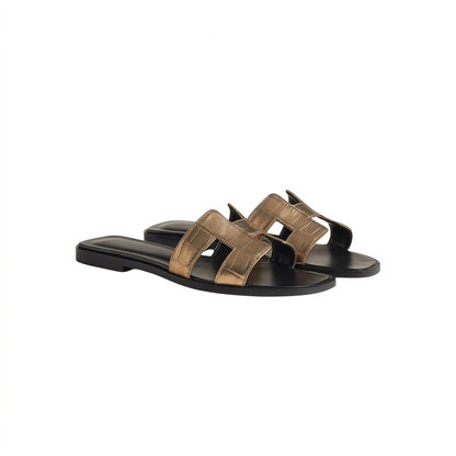 Oran Sandal in Alligator Skin with Metallic Finish